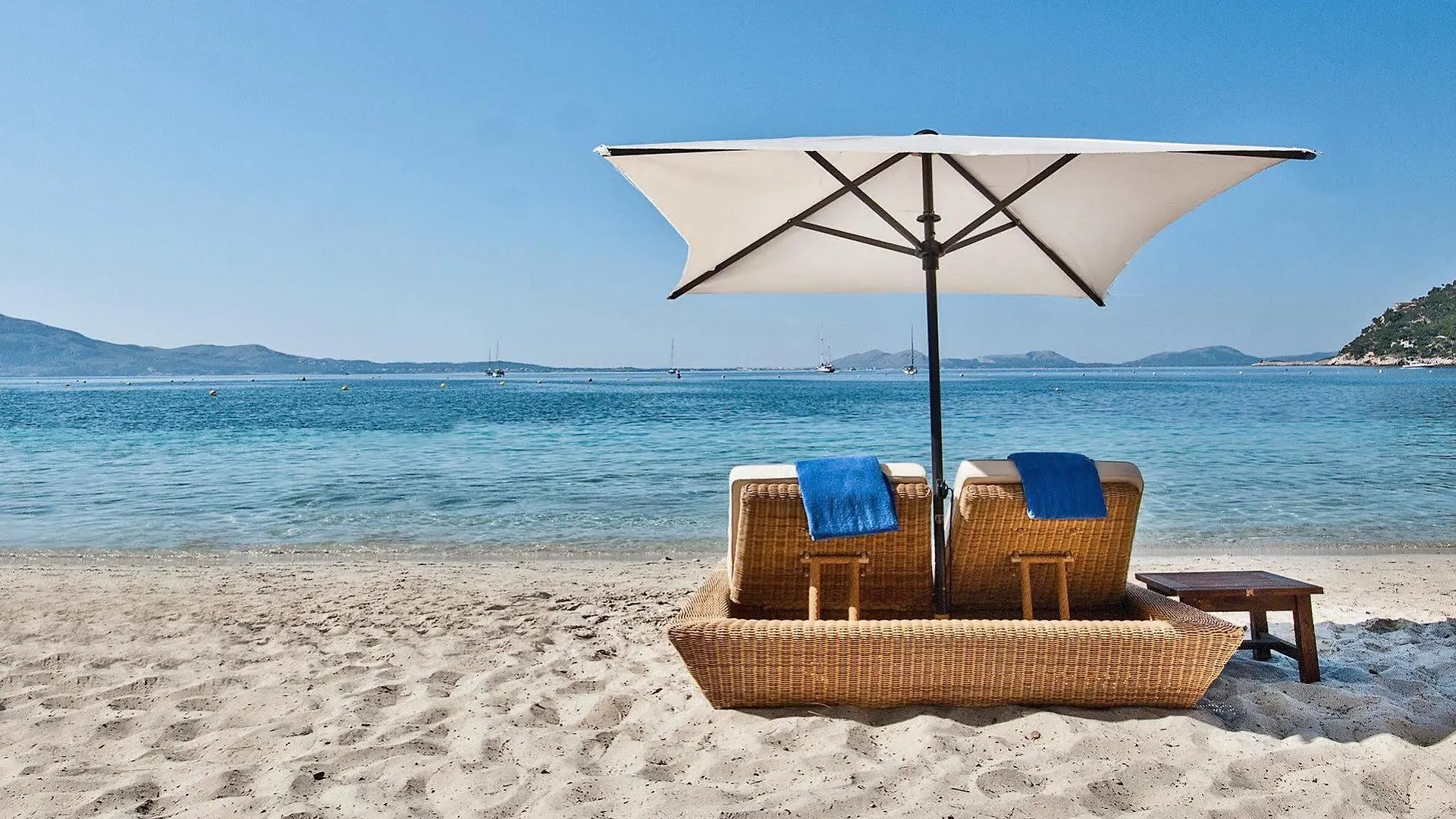 Formentor, A Royal Hideaway Hotel contacts